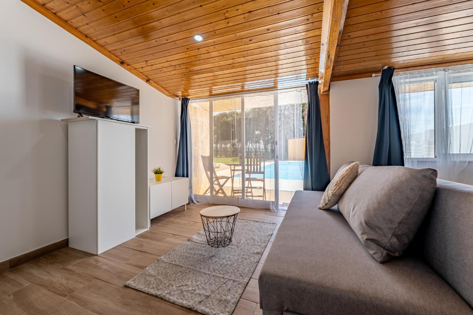 Ferienwohnung Wake Up With The Sea Breeze- House With Pool Ap1 Lavra Exterior foto