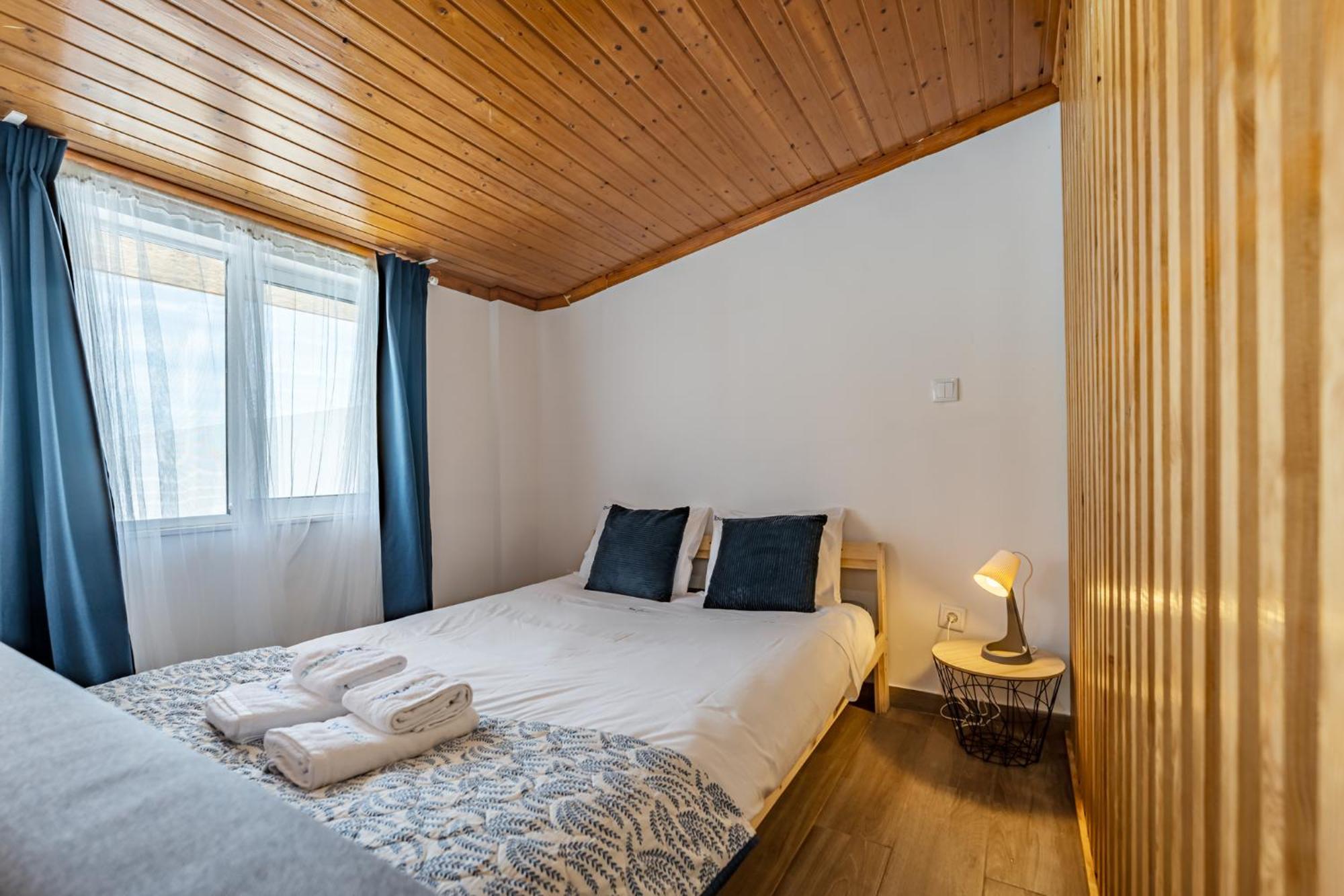 Ferienwohnung Wake Up With The Sea Breeze- House With Pool Ap1 Lavra Exterior foto